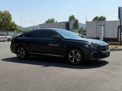 Volkswagen Passat 2024 330TSI Starry Sky Elite - ფოტო 3