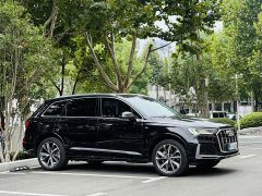 Audi Q7 55 TFSI quattro S line Sport - ფოტო 3