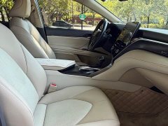 Toyota Camry Hybrid Luxury - ფოტო 10