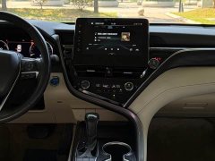Toyota Camry Hybrid Luxury - ფოტო 14