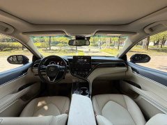 Toyota Camry Hybrid Luxury - ფოტო 16