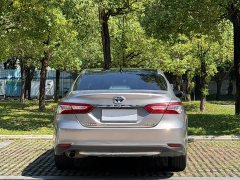Toyota Camry Hybrid Luxury - ფოტო 18
