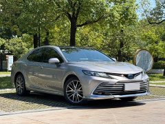 Toyota Camry Hybrid Luxury - ფოტო 3