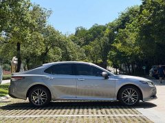Toyota Camry Hybrid Luxury - ფოტო 5