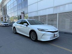 Toyota Camry 2024 Hybrid 2.0L HGVP Luxury - ფოტო 2