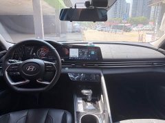 Hyundai Elantra 1.5L CVT Luxury - ფოტო 11