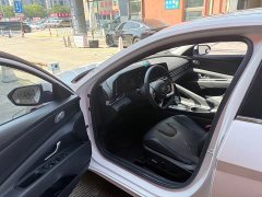 Hyundai Elantra 1.5L CVT Luxury - ფოტო 6