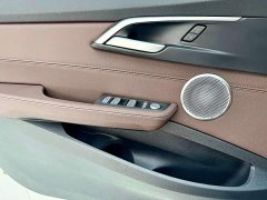 BMW 1 Series 125i M Sport Night Edition - ფოტო 16