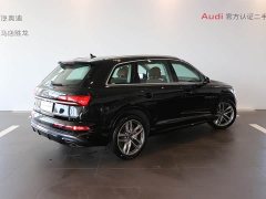 Audi Q7 55 TFSI quattro S line Sport - ფოტო 4