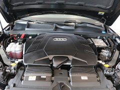 Audi Q7 55 TFSI quattro S line Sport - ფოტო 9