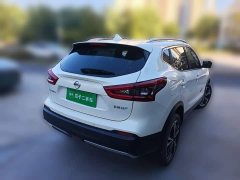 Nissan Qashqai 2.0L CVT XV Premium Luxury - ფოტო 4