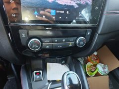 Nissan Qashqai 2.0L CVT XV Premium Luxury - ფოტო 9