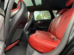 Audi S4 Avant 3.0 TFSI - photo 8