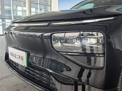 XPeng G9 725 Max - ფოტო 4