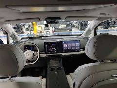 Voyah Lantu Dreamchaser PHEV AWD Flagship Kunpeng Edition - ფოტო 11