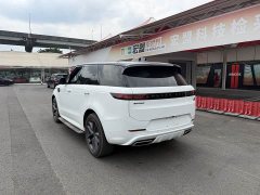 Land Rover Range Rover Sport 400PS Dynamic SE - ფოტო 11