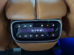 AITO M7 1.5T Intelligent Driving AWD Ultra 5-Seater - ფოტო 17
