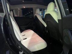 Tesla Model Y Long Range All-Wheel Drive - ფოტო 5