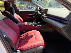 BMW 5 Series 530Li Luxury M Sport Package - ფოტო 12