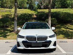 BMW 5 Series 530Li Luxury M Sport Package - ფოტო 2