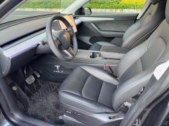Tesla Model Y Rear-Wheel Drive - ფოტო 4