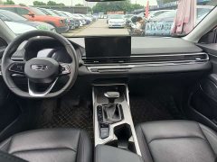 Geely Emgrand 2022 4th Generation 1.5L CVT Luxury - ფოტო 9