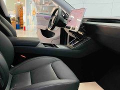 Tesla Model Y Rear-Wheel Drive - ფოტო 12