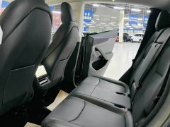 Tesla Model Y Rear-Wheel Drive - ფოტო 13