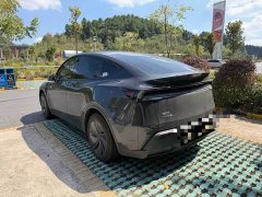 Tesla Model Y Rear-Wheel Drive - ფოტო 9