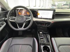 Volkswagen Lingdu L 280TSI DSG Dazzling Red Edition - ფოტო 11