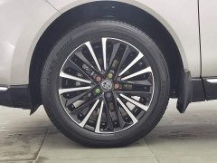 Toyota Veza 2022 2.0L CVT FWD Luxury Edition - ფოტო 17