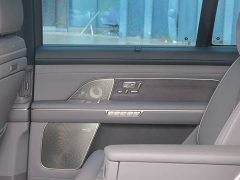 NIO ES8 Six-Seat Executive Signature Edition - ფოტო 12
