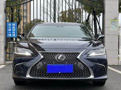 Lexus ES 200 Premium Edition - ფოტო 2