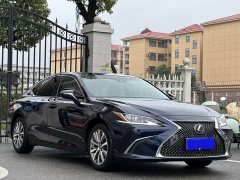 Lexus ES 200 Premium Edition - ფოტო 3