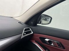 BMW 3 Series 330i M Sport Midnight Edition Package - ფოტო 10