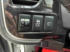 Mitsubishi Outlander 2021 2.0L FWD Radiant Edition 5-Seater - ფოტო 12