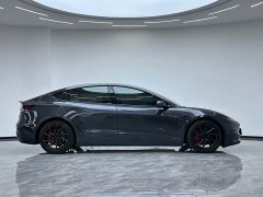 Tesla Model 3 High Performance All-Wheel Drive - ფოტო 9