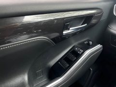 Toyota Crown Venza 2.5L HEV AWD Premium - ფოტო 14