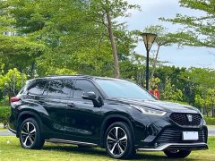 Toyota Crown Venza 2.5L HEV AWD Premium - ფოტო 3