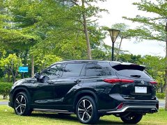 Toyota Crown Venza 2.5L HEV AWD Premium - ფოტო 9