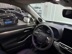 Toyota Highlander 2.5L Hybrid AWD Limited 7-Seater - ფოტო 9