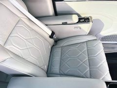 Volvo EM90 2025 Ultra Six-Seater - ფოტო 16