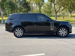 Land Rover Range Rover 3.0 L6 400PS Extended Wheelbase 7-Seater - ფოტო 16