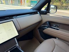 Land Rover Range Rover 3.0 L6 400PS Extended Wheelbase 7-Seater - ფოტო 8