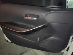 Toyota Corolla Hybrid 1.8H E-CVT Luxury - ფოტო 7