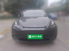 Tesla Model Y Rear-Wheel Drive - ფოტო 2