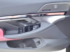 BMW 5 Series 530Li xDrive M Sport Package - ფოტო 11