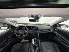 Hyundai Elantra 1.5L CVT Luxury - ფოტო 10