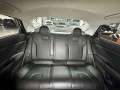 Hyundai Elantra 1.5L CVT Luxury - ფოტო 16