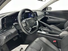 Hyundai Elantra 1.5L CVT Luxury - ფოტო 9